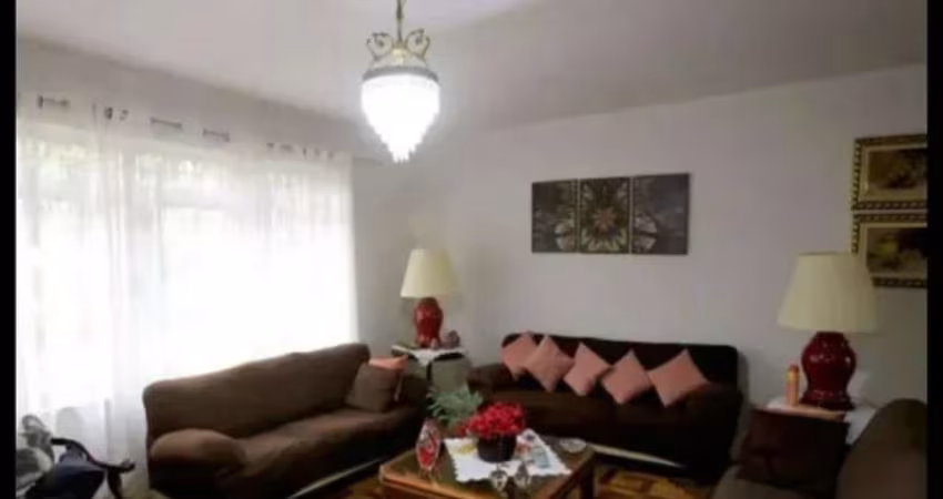 Sobrado à venda no Parque Colonial com 450m² 4 dormitórios 2 suítes 5 banheiros 4 vagas
