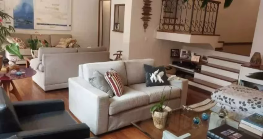 Casa à venda na Vila Inah com 250m² 3 dormitórios 1 suíte 3 banheiros 3 vagas