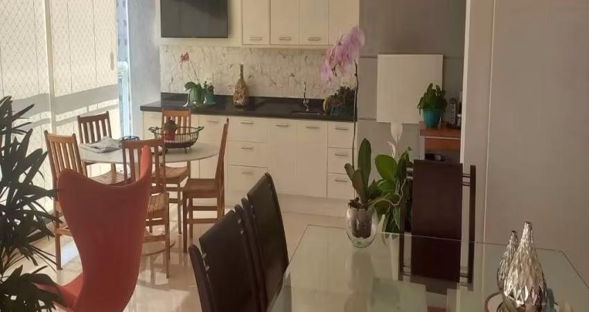 Excelente apartamento , reformado claro , pronto para morar !