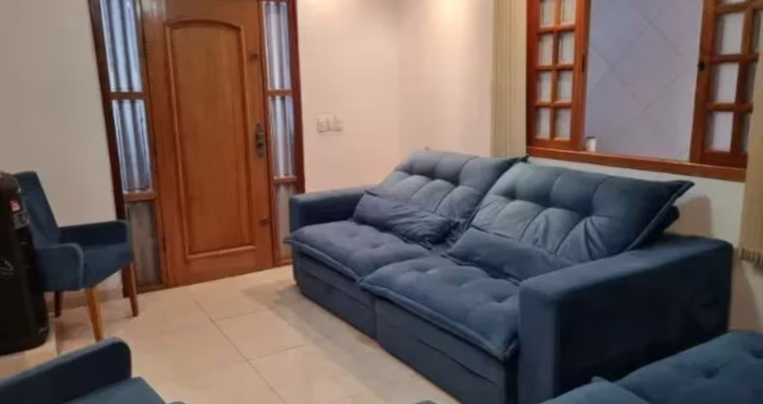 Imóvel aconchegante à venda com 3 quartos e 4 banheiros no total. Este imóvel está bem equipado, fica localizado no bairro Demarchi em São Bernardo do