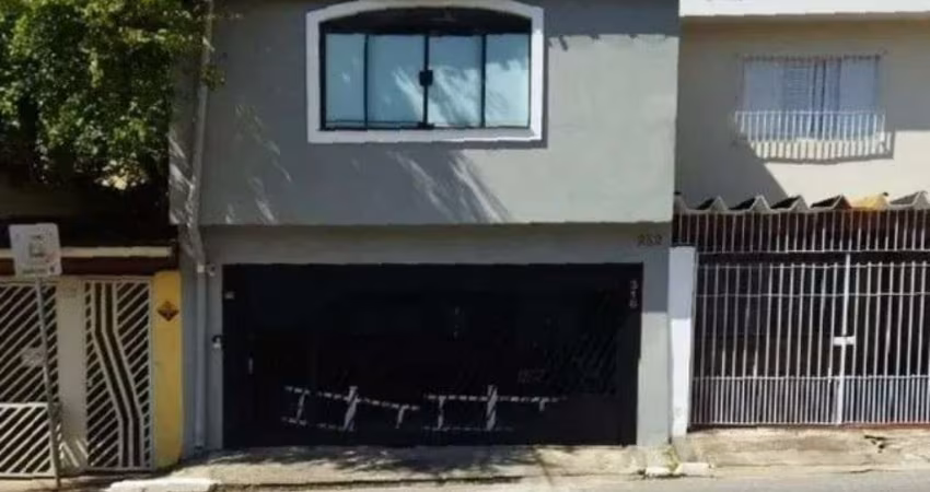 Casa à venda na Vila Mariana, com 3 quartos e 2 vagas por R$: R$ 1.200.000,00