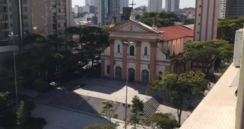 Conjunto formado por duas salas comerciais conjugadas Salas em excelente estado de conservação Podem ser vendidas juntas ou separadas