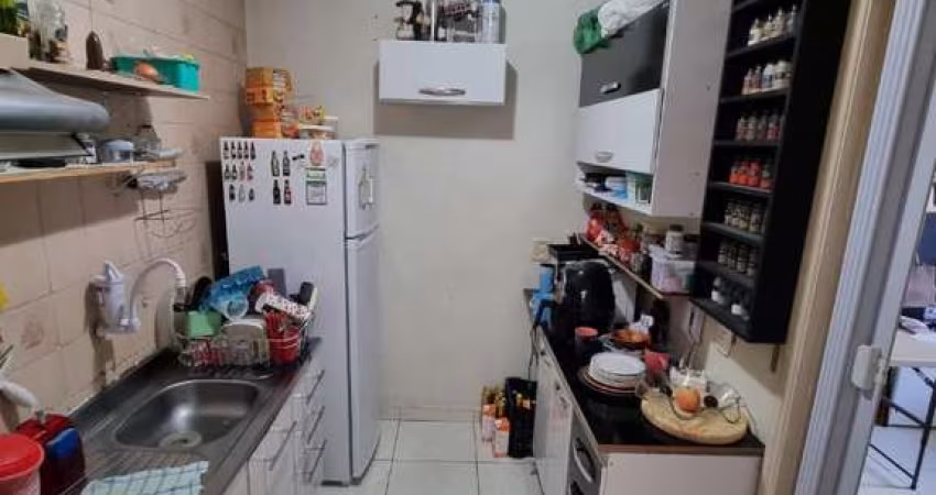 Aconchegante apartamento térreo com quintal no Edifício Elba - 2 quartos e vaga de garagem!