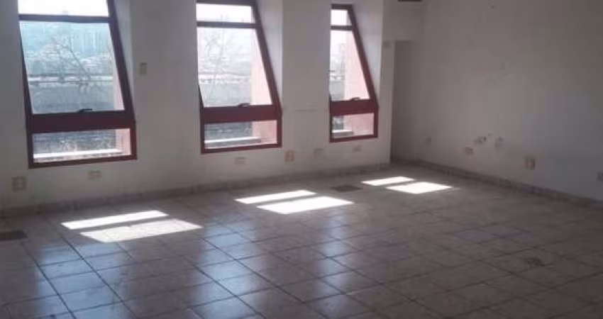 SALA COMERCIAL COM 55M, BANHEIRO, COPA E 1 VAGA EM SANTO ANDRÉ