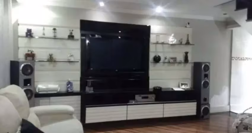 Casa à venda no Taboão com 270m² 2 dormitórios 5 banheiros 2 vagas
