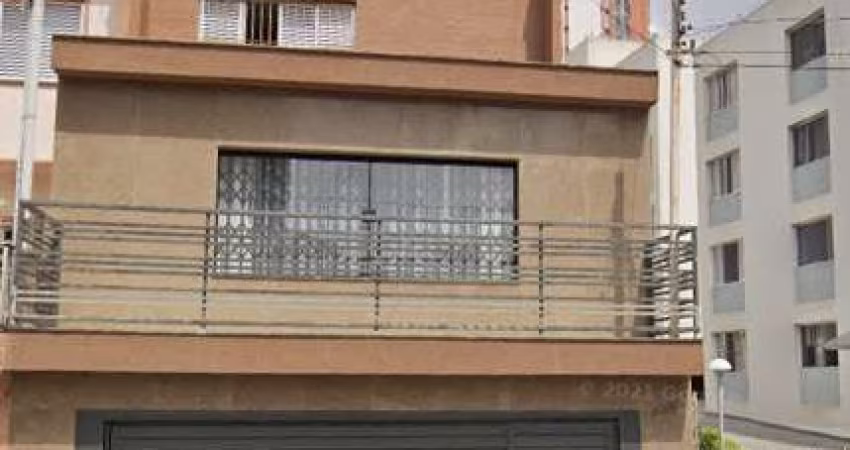 Imperdível Sobrado à Venda na Vila Regente Feijó em São Paulo-SP: 2 Quartos, 3 Banheiros, 2 Vagas, 191m²!