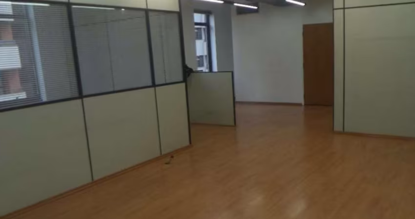 Conjunto comercial com 2 quartos e 3 vagas no Brooklin