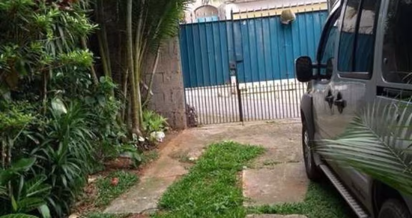 Sobrado com 3 quartos em Itapecerica da Serra