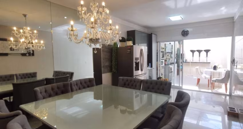 Casa de 240 m² 3 suítes, 5 vagas, 4 banheiros, R$ 1.380.000,00