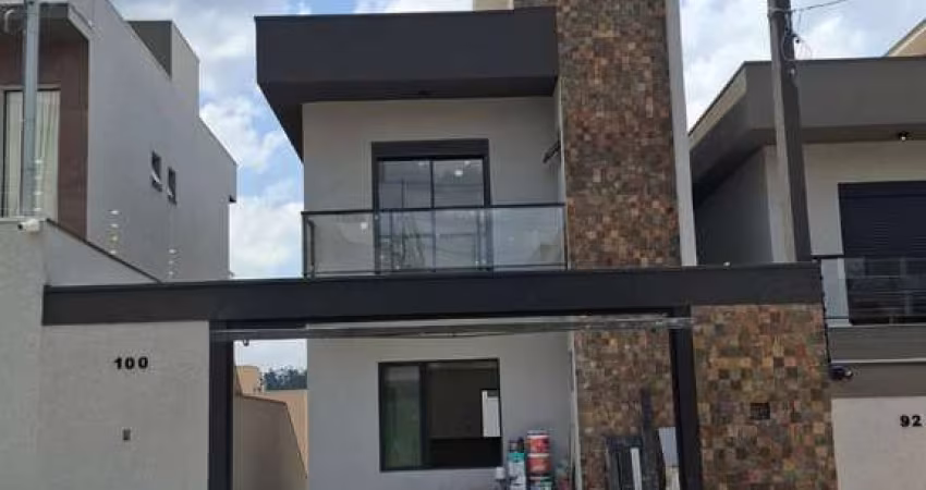 Charming Vila House in Cajamar for Sale
