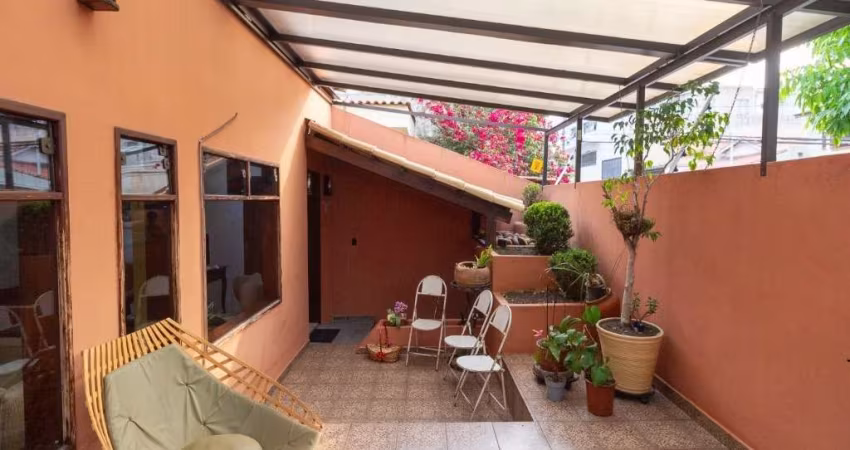 Casa à Venda em Vila Ipojuca, SP