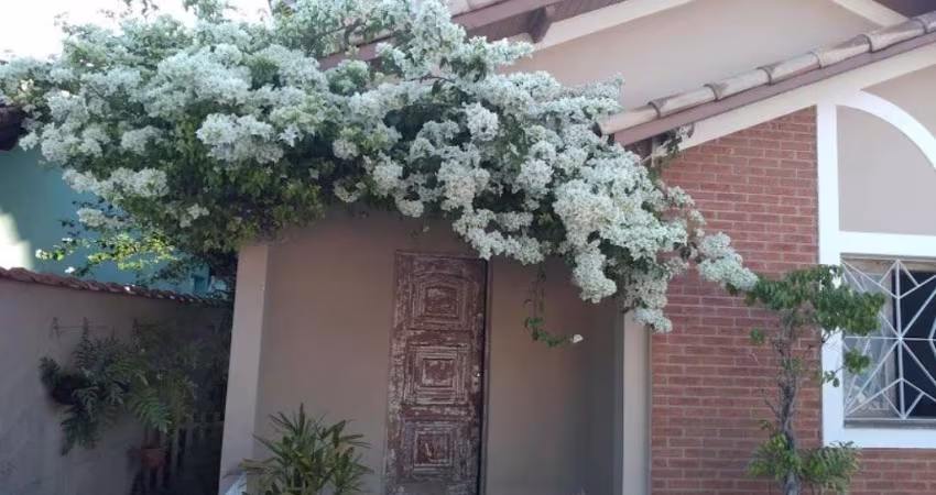 Casa à venda no Morumbi com 255m² 3 dormitórios 3 suítes  3 vagas