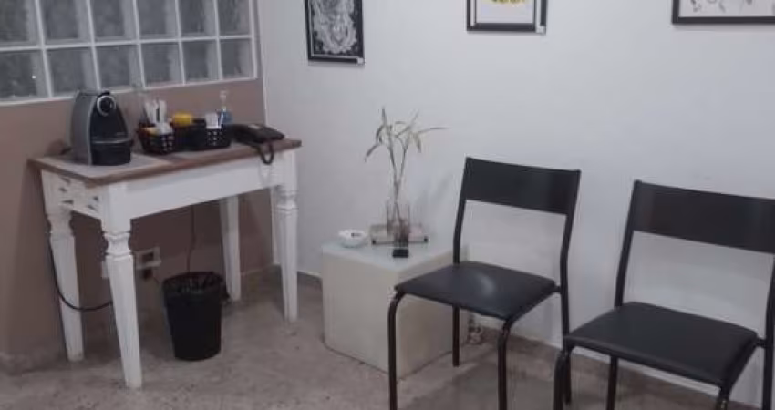 Sala Comercial à Venda em Moema- SP