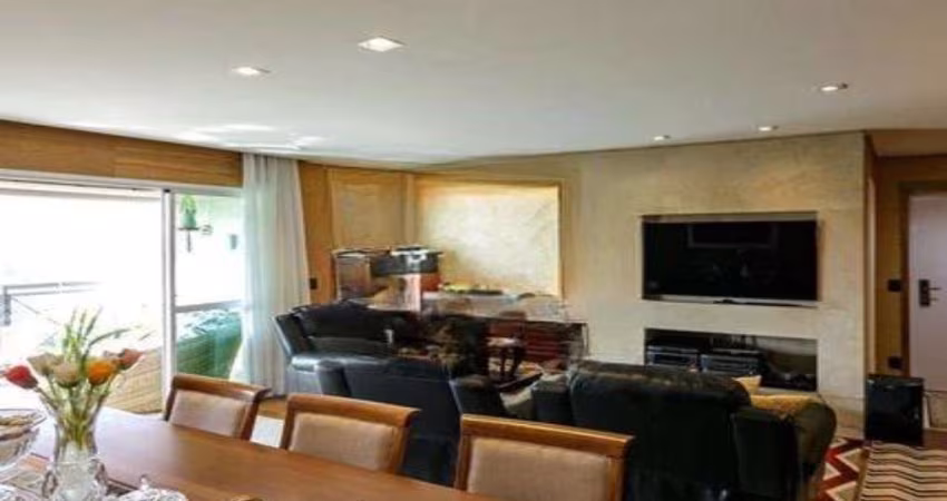 Apartamento em Santo Amaro de 4 Quartos com 4 Vagas - 168m² à venda.