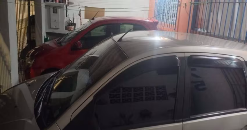 Casa assobradada á venda com 146m² em Vila Homero Thon Santo André.
