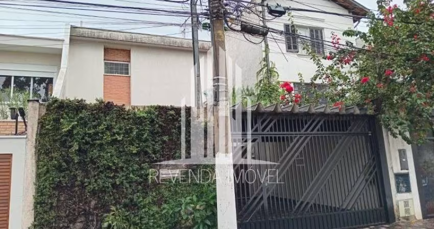 Imperdível oportunidade de compra: Casa com 3 quartos e 2 suítes no Mirandópolis, São Paulo-SP!