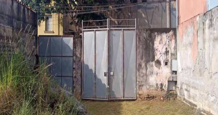 Lapa de Baixo - Terreno à venda de 330m² murado.