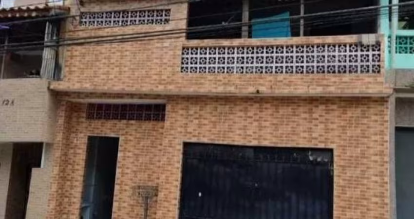 Casa a venda 137m² sendo 5 dormitórios 02 banheiros e 1 vaga Campo limpo