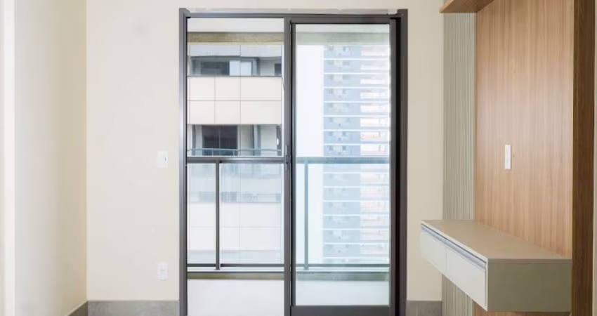 Apartamento no Condomínio Indi 70 em Moema