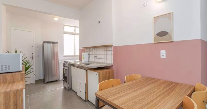 Apartamento com 100 m² 4 Dorm e 1 Vaga de Garagem em Pinheiros.