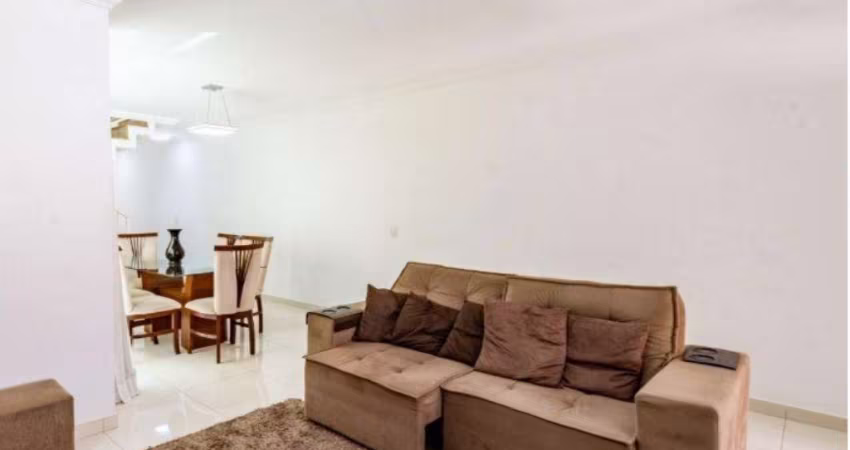 Casa à venda na Mooca com 208m² 4 dormitórios 2 suítes 5 banheiros 4 vagas