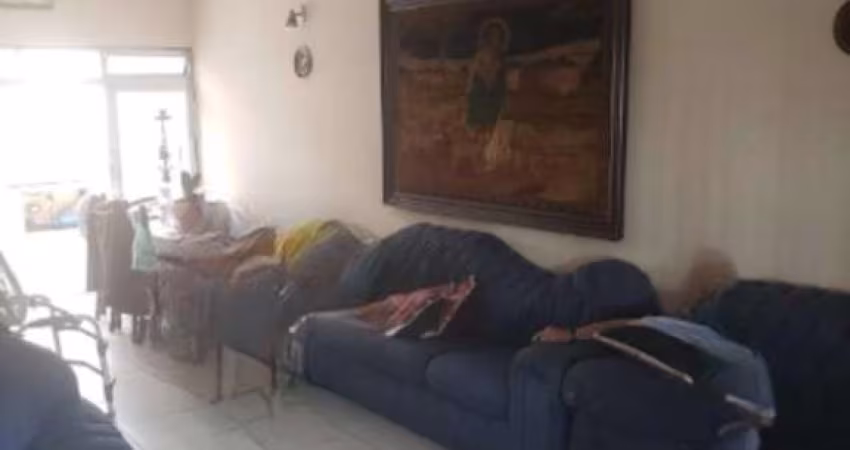 Sobrado à Venda em Interlagos -