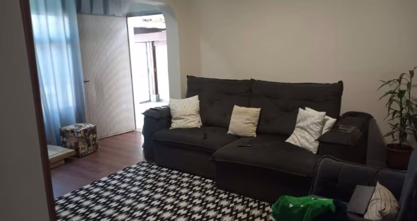 Casa à venda no Jardim Ipanema (Zona Sul) com 250m² 3 dormitórios 2 banheiros