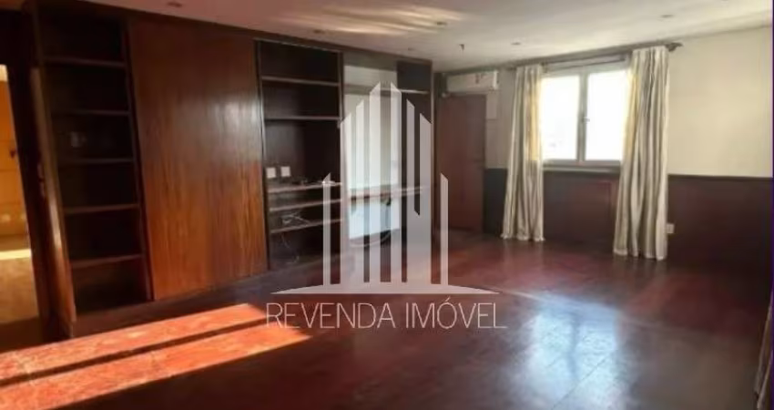 Grande oportunidade: Sala comercial à venda na Vila Olímpia, São Paulo-SP! 1 sala, 2 banheiros, 2 vagas, 82m².