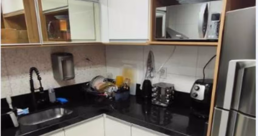 Casa em Condomínio na Vila Nivi, SP