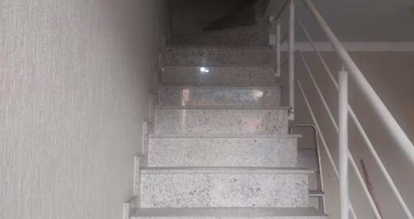 Sobrado com 2 Suites 2 banheiros à Venda, 90m