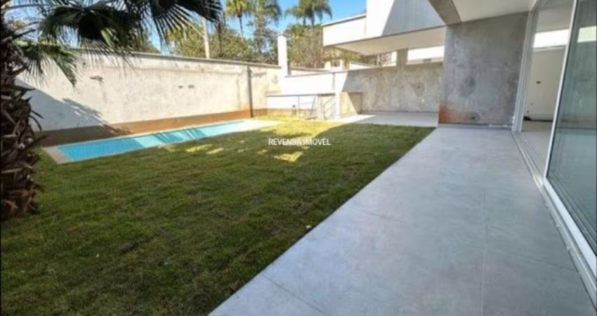 Casa de Luxo em Condomínio no Brooklin, São Paulo - SP: 3 Quartos, 3 Suítes, 4 Banheiros, 4 Vagas, 495m² de Área.
