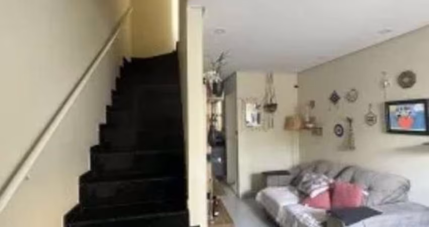 Sobrado à venda na Água Fria com 50m² 2 dormitórios 2 suítes 3 banheiros 2 vagas