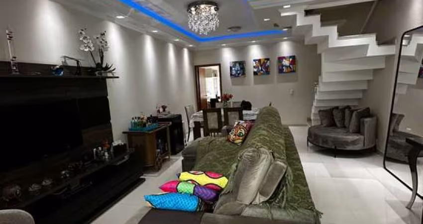 Lindo Sobrado em vila fechada no Jardim Prudência