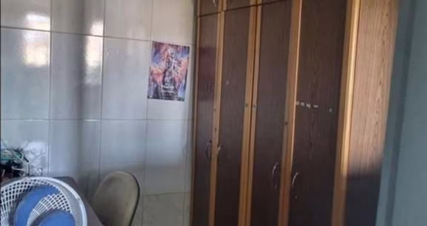 Casa de renda com 12 Quartos