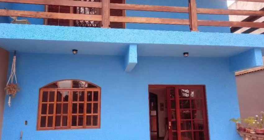 Casa Condomínio - 4 Dormitórios 1 Suíte 3 Vagas -Guarapiranga