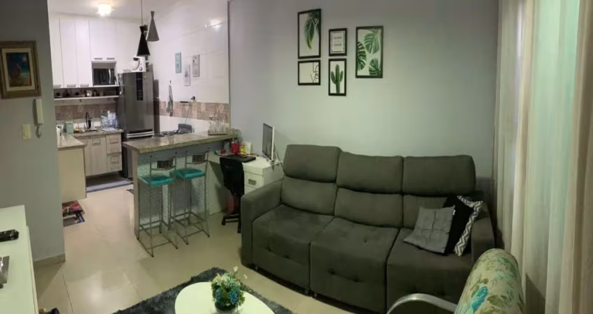 Sobrado de condomínio a venda 100m² 2 dormitórios 2 banheiros 2 vagas de garagem Vila Ré