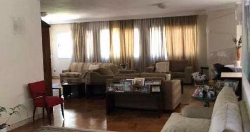 Casa de Condomínio no Morumbi 5 quartos - São Paulo