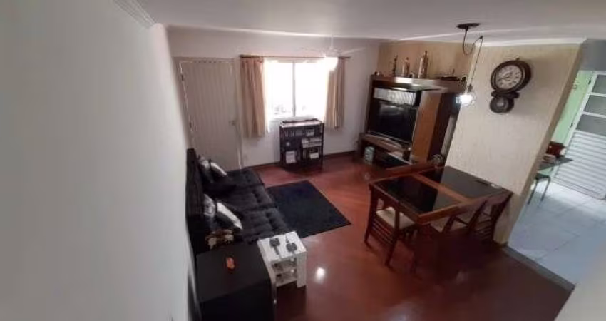 IMPERDÍVEL À VENDA DE CASA EM CONDOMÍNIO EM VILA POLOPOLI
