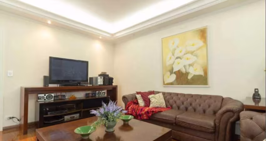 Casa de Luxo em Condomínio na Vila Nova Caledônia, São Paulo-SP: 4 quartos, 4 suítes, 5 banheiros, 1 sala, 4 vagas, 430m².