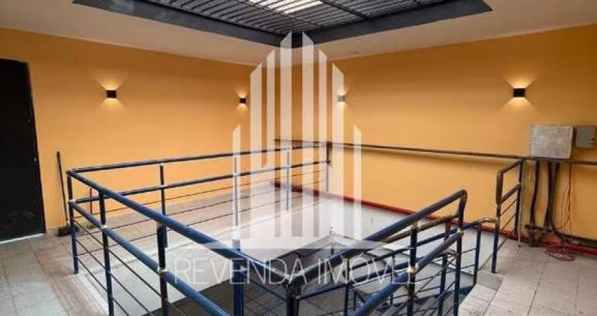 Bela Vista - Prédio Comercial para Locação de 1000m² com 3 pavimentos, 4 wc's.