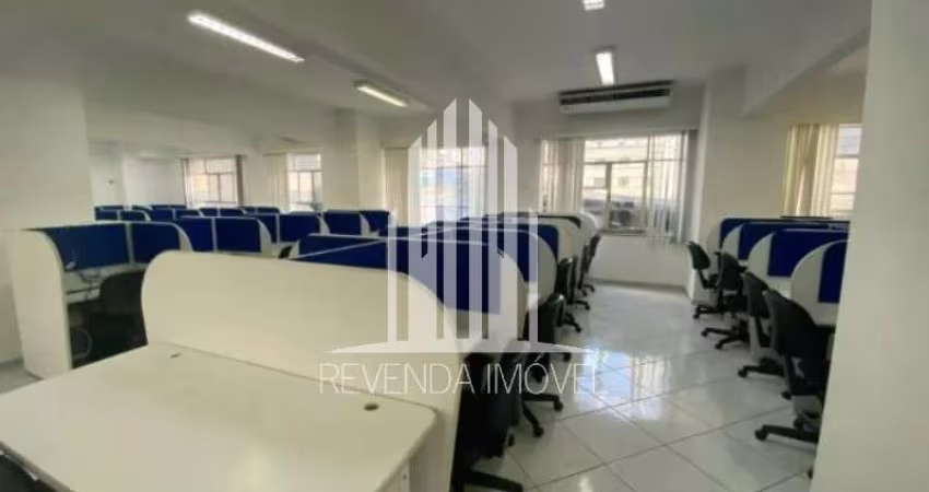 Excelente oportunidade: Sala comercial à venda na Sé, São Paulo-SP com 2 salas, 2 banheiros e 416m² de área!