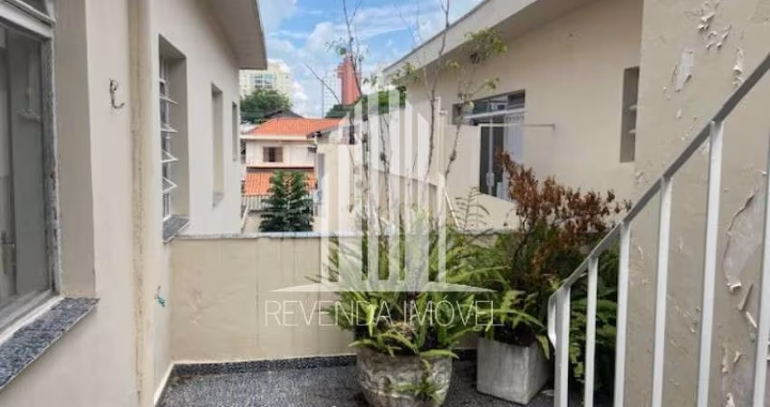 Casa de Luxo na Vila São Francisco - 5 quartos, 3 suítes, 2 salas, 5 banheiros, 5 vagas, 327m² - São Paulo-SP
