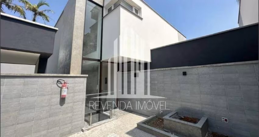 Casa de Luxo no Brooklin: 4 Quartos, 4 Suítes, 5 Banheiros, 4 Vagas - 450 m² - São Paulo - SP