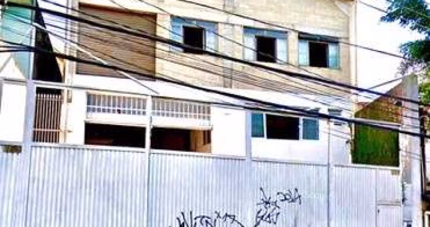 Galpão industrial à venda no Jardim Monte Alegre (Zona Norte) com 800m²