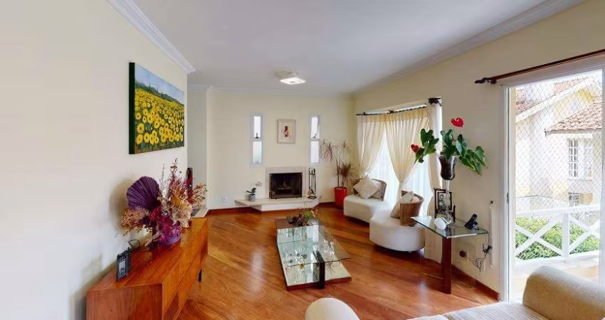 Casa de Condomínio com 4 Quartos e 6 banheiros à Venda, 310 m²