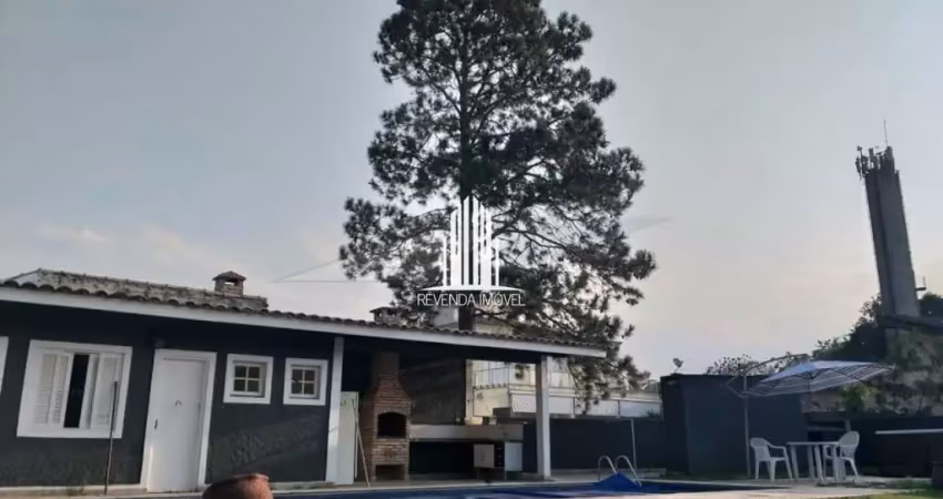 Casa com 5 dorm. 3 suítes 5 banheiros 5 vagas de garagem