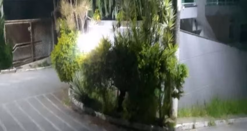 Casa à venda em Guarulhos, 3 dormitórios