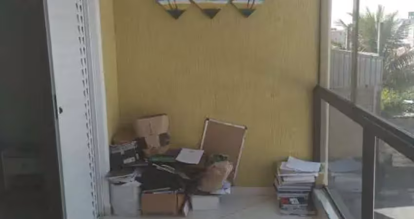 Imperdível: Casa em Condomínio à Venda na Vila Silviânia, Carapicuíba-SP - 3 Quartos, 1 Suíte, 3 Banheiros, 2 Vagas - 280m²