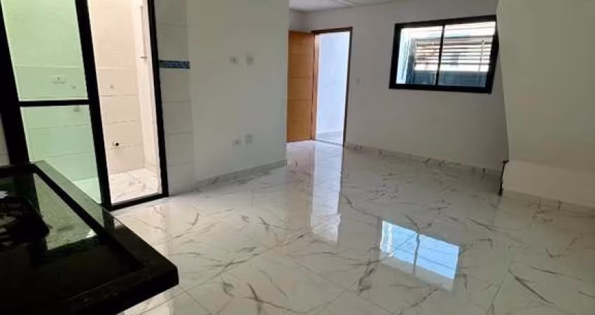 Excelente oportunidade de adquirir um sobrado  com 76m2, sendo 2dors, 2 suítes, bem localizado no bairro Parque Capuava em Santo André.