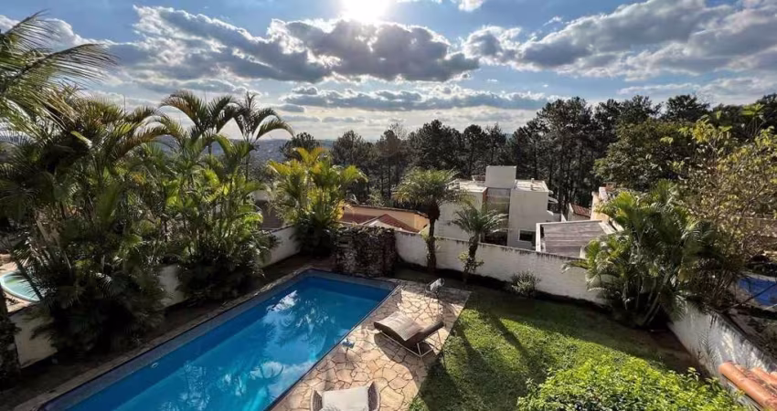 SOBRADO EM CONDOMINIO 6 DORMITYÓRIOS 4 SUITES 5 VAGAS 300M² - CHÁCARA ROSELANDIA - COTIA